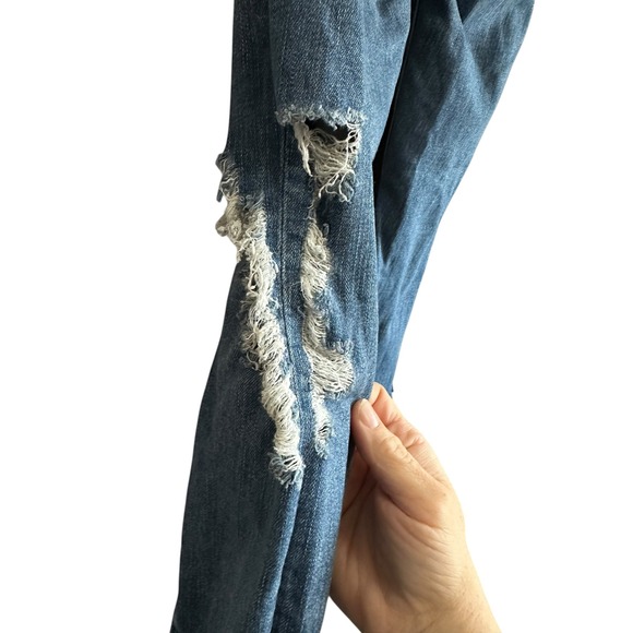 American Eagle Outfitters Women's Jegging Jeans Blue Distressed Ripped Size 2 - Picture 2 of 7